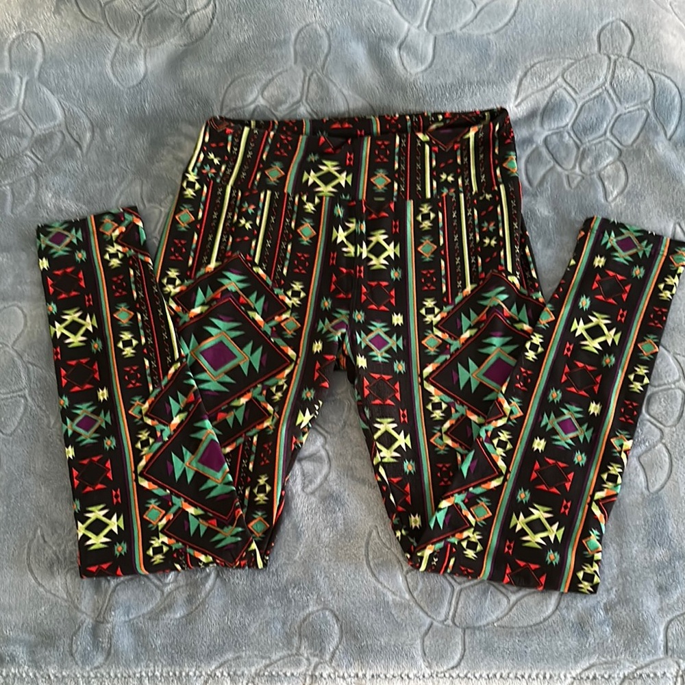Luluroe Multi Print Leggings. In great condition.